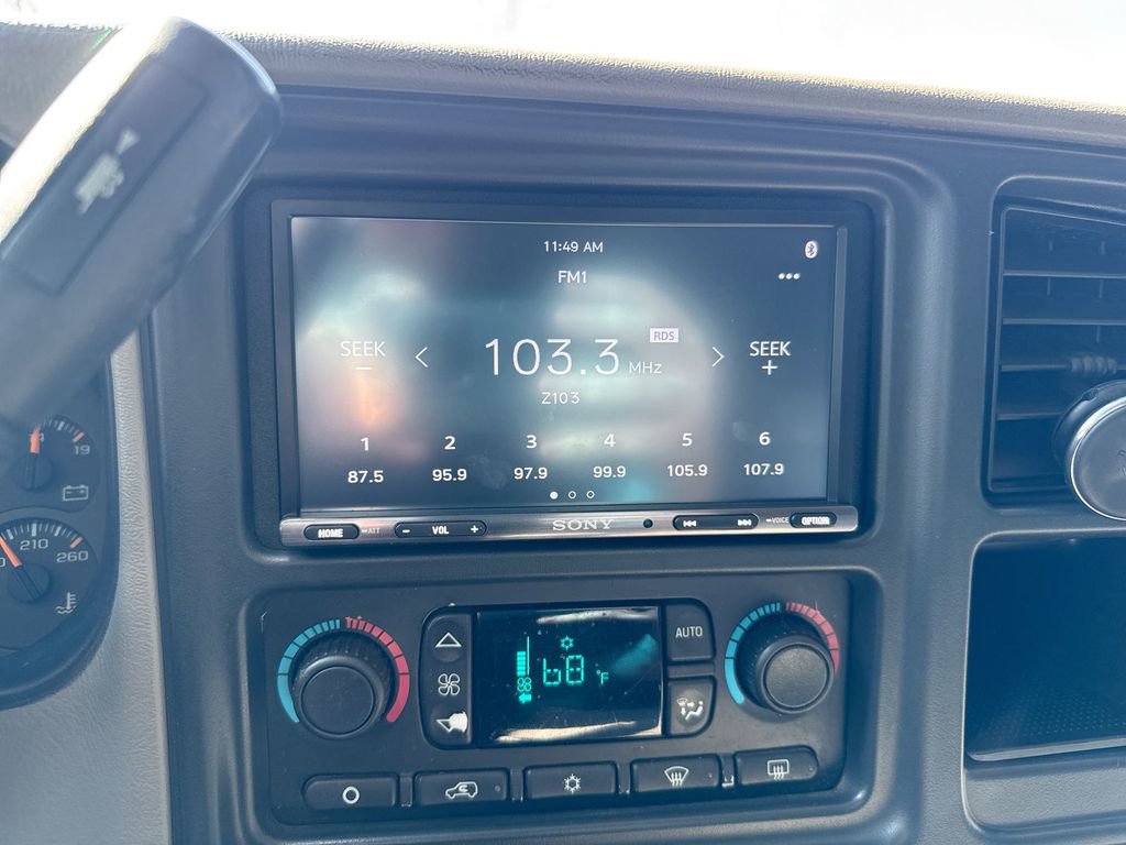 Used 2004 Chevrolet Silverado 2500 LT w/ Skid Plate Package image 14