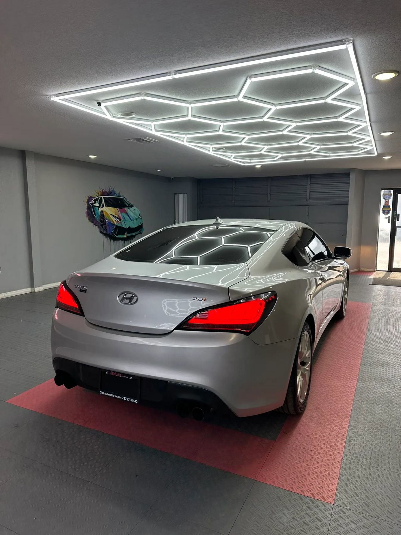 Used 2013 Hyundai Genesis 2.0T RWD image 6