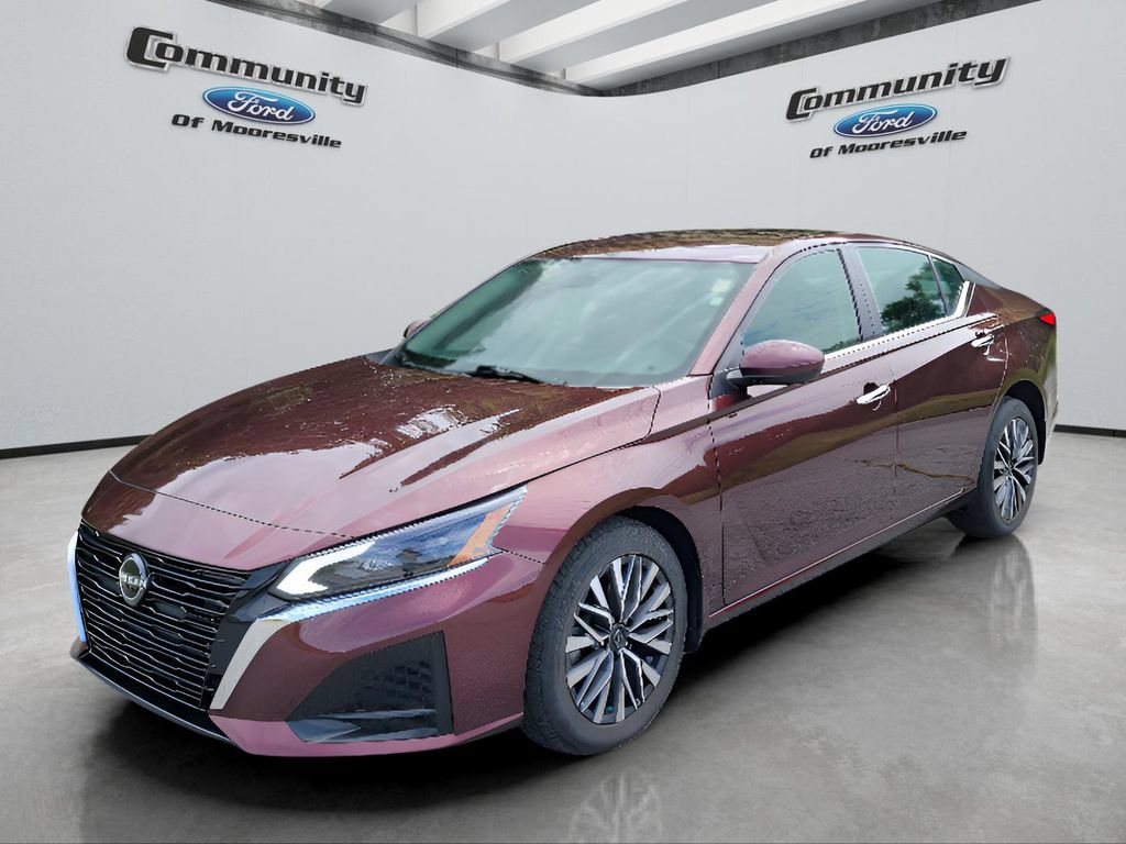 Used 2023 Nissan Altima 2.5 SV