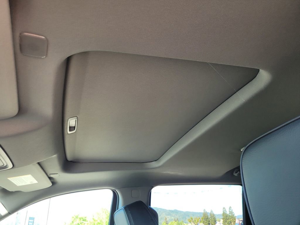 New 2026 GMC Sierra 2500 Denali w/ Denali Reserve Package AWD/4WD image 14