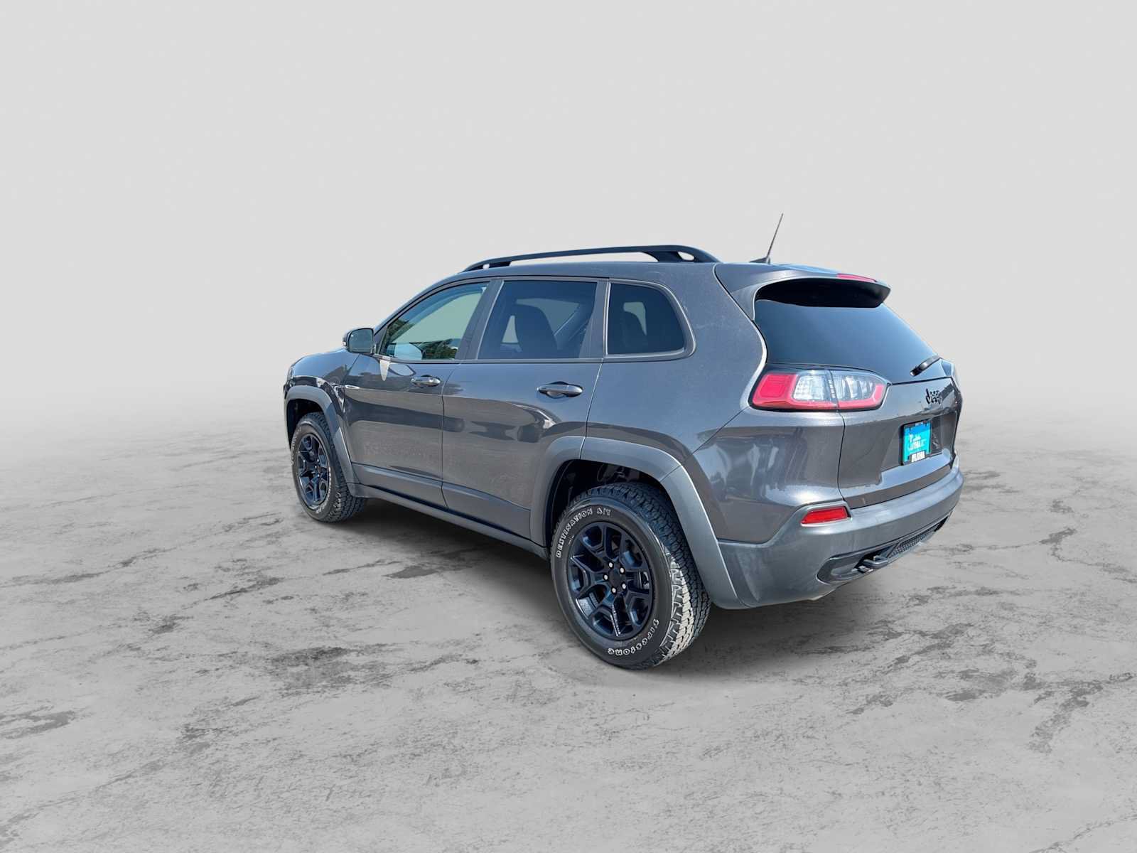 Used 2022 Jeep Cherokee Latitude AWD/4WD image 6