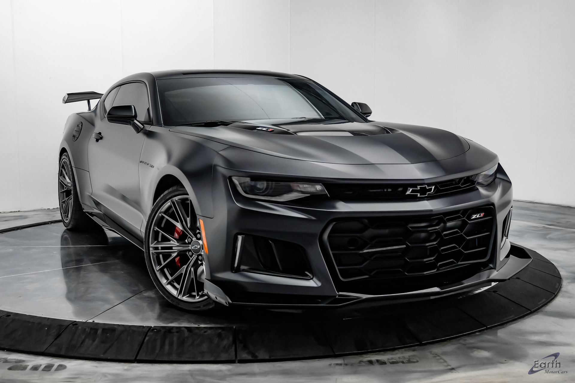 Used 2024 Chevrolet Camaro ZL1 RWD image 22