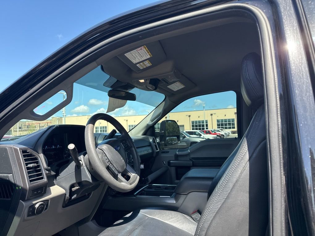 Used 2022 Ford F250 XLT w/ Black Appearance Package image 6