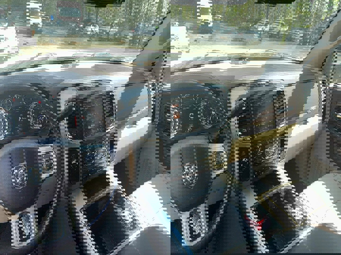 Used 2015 RAM 2500 Laramie w/ Protection Group image 15