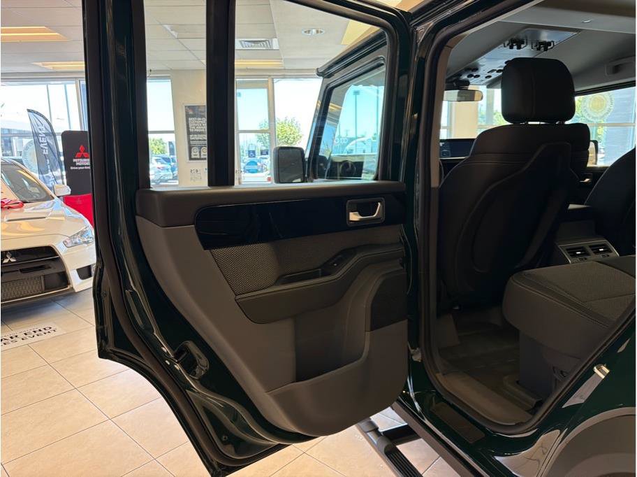 Used 2025 INEOS Grenadier Station Wagon AWD/4WD image 11