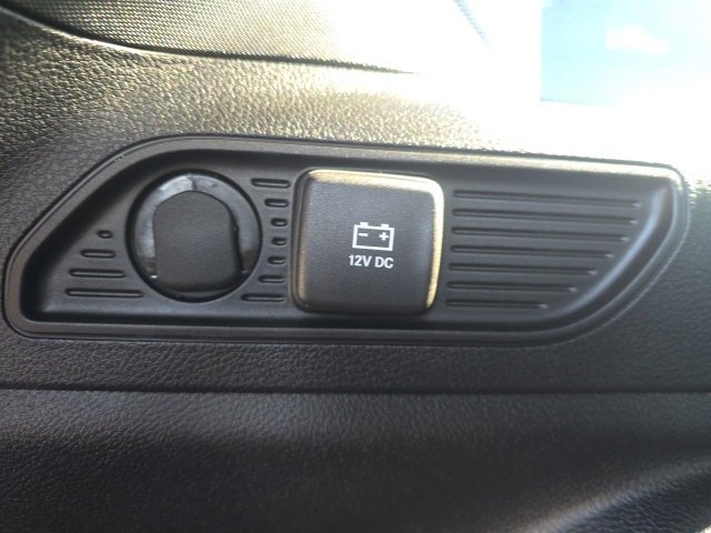 New 2025 Jeep Grand Cherokee Altitude image 28