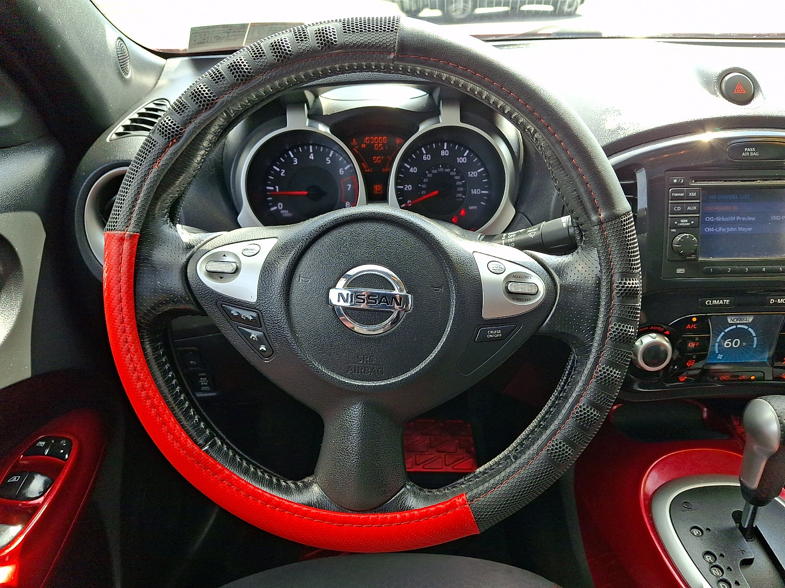 Used 2011 Nissan Juke SV AWD/4WD image 18