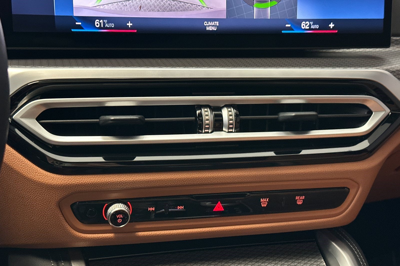 Certified 2024 BMW 430i Coupe w/ M Sport Package RWD image 24