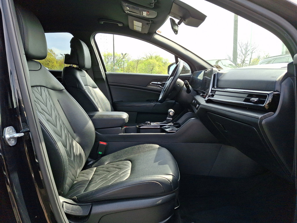 Used 2023 Kia Sportage X-Line AWD/4WD image 11