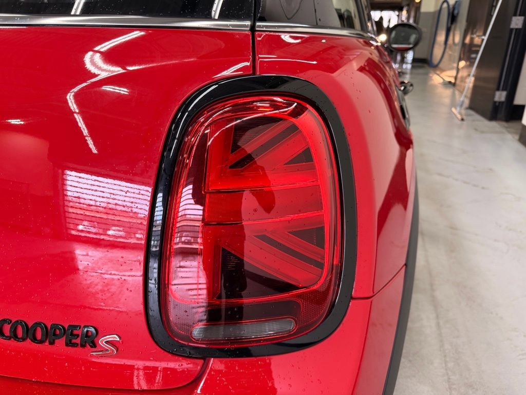 Certified 2023 MINI Cooper S image 5