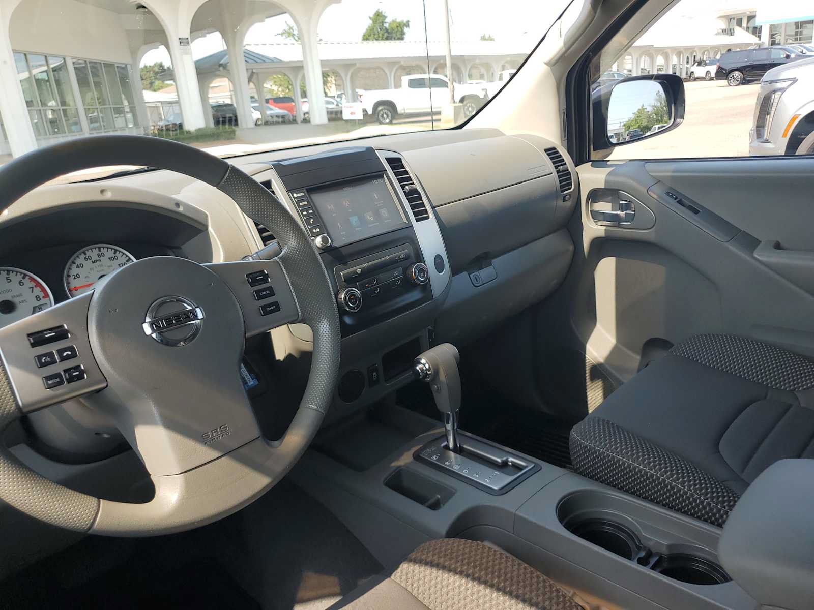 Used 2019 Nissan Frontier Desert Runner RWD image 16