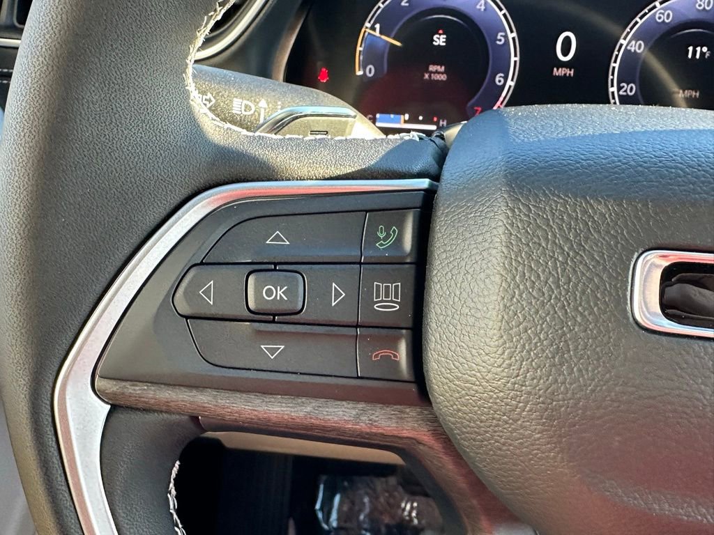 New 2025 Jeep Grand Cherokee Limited image 25