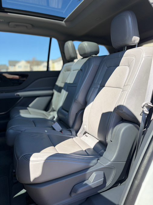 Used 2021 Lincoln Aviator Reserve w/ Elements Package Plus image 14