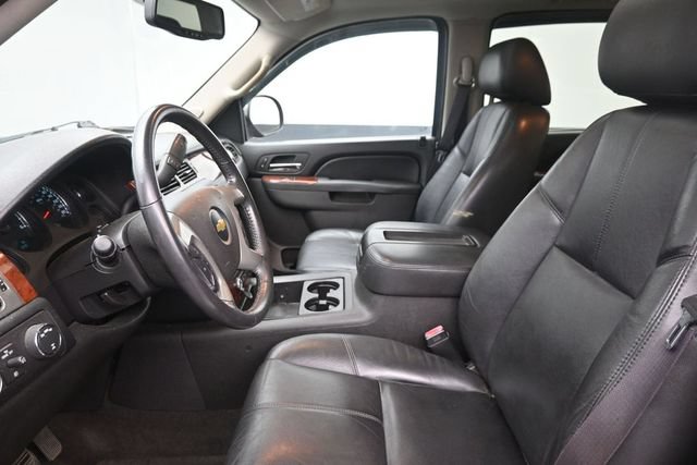 Used 2013 Chevrolet Avalanche LT AWD/4WD image 17