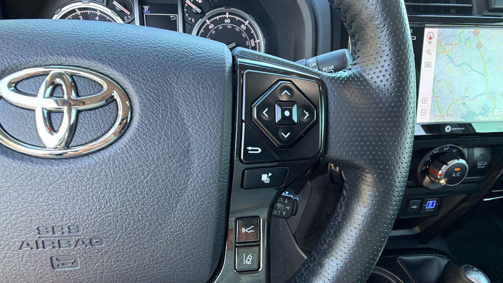 Used 2024 Toyota 4Runner TRD Off-Road Premium AWD/4WD image 28