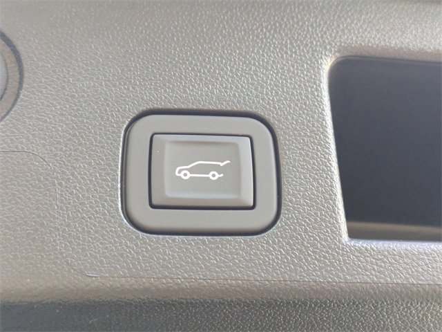 New 2026 Chevrolet Equinox ACTIV w/ Safety and Technology Package image 33