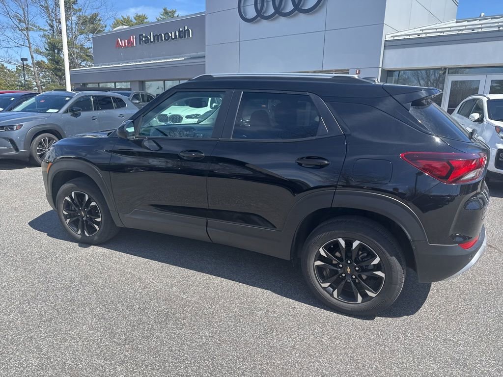 Used 2022 Chevrolet TrailBlazer LT w/ Convenience Package AWD/4WD image 12