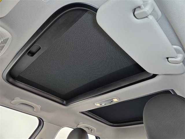 Used 2023 MINI Cooper 4-Door Hardtop image 11