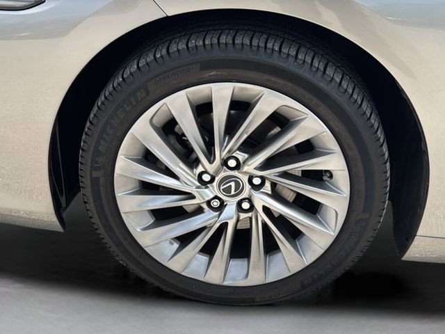 Used 2021 Lexus ES 350 Luxury w/ Accessory Package 2 image 8