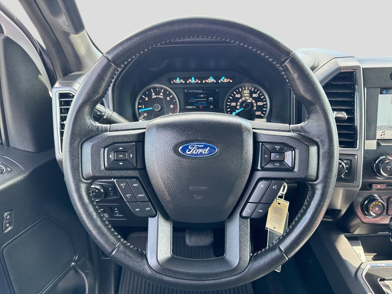 Used 2018 Ford F150 XLT w/ Equipment Group 302A Luxury image 22