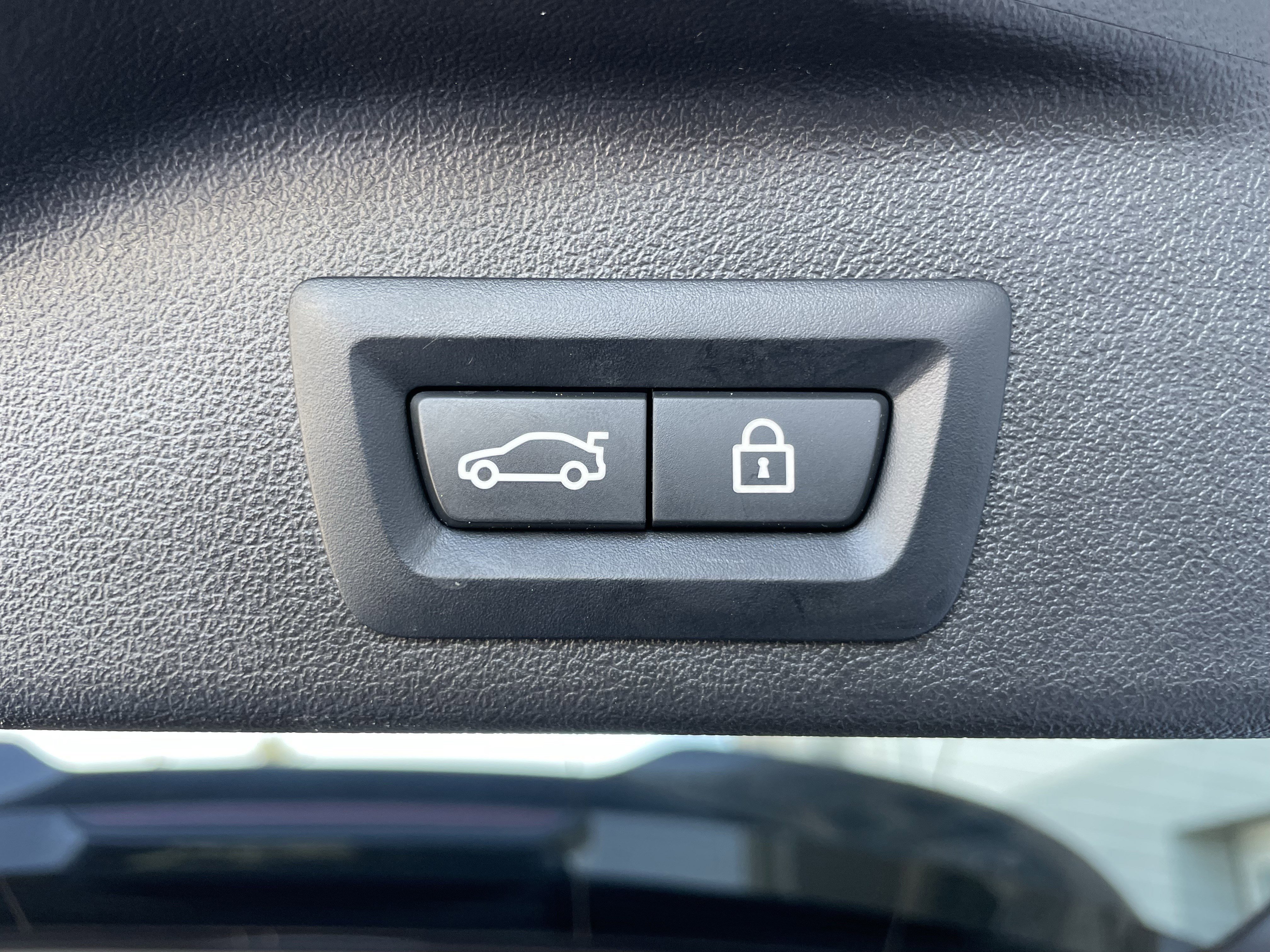 Used 2023 BMW X5 M w/ Competition Package image 37