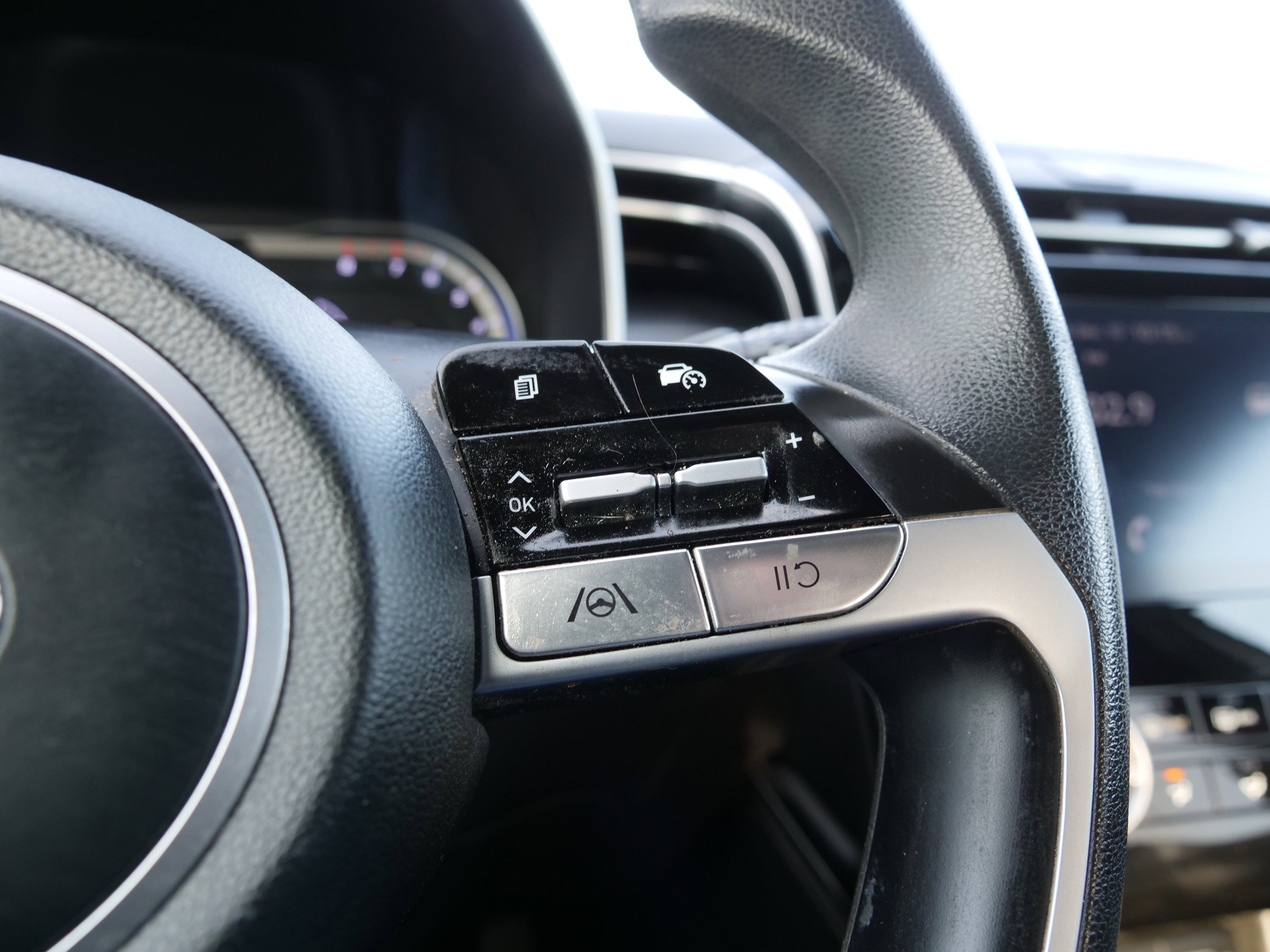 Used 2023 Hyundai Santa Cruz SEL image 23