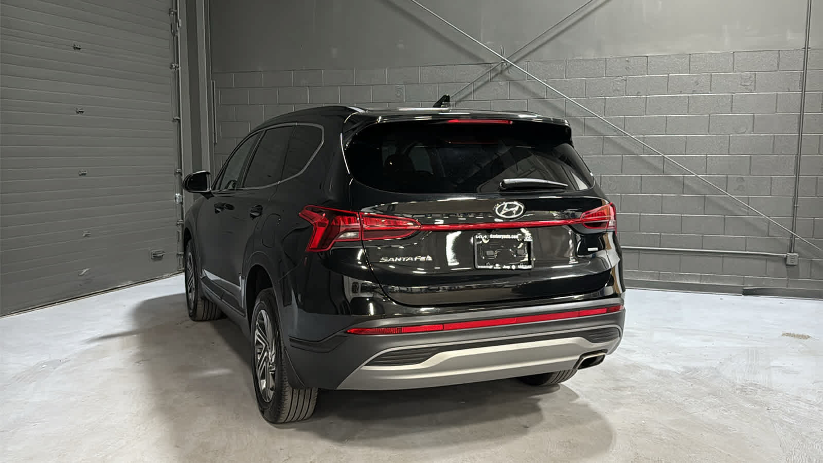 Used 2023 Hyundai Santa Fe SE AWD/4WD image 6