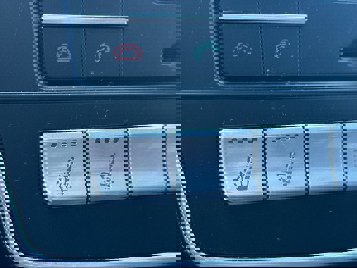 Used 2019 Mercedes-Benz GLS 63 AMG 4MATIC w/ AMG Night Styling Package image 43