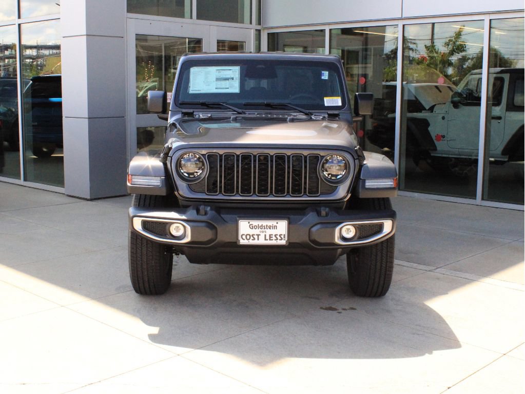 New 2026 Jeep Gladiator Mojave AWD/4WD image 2