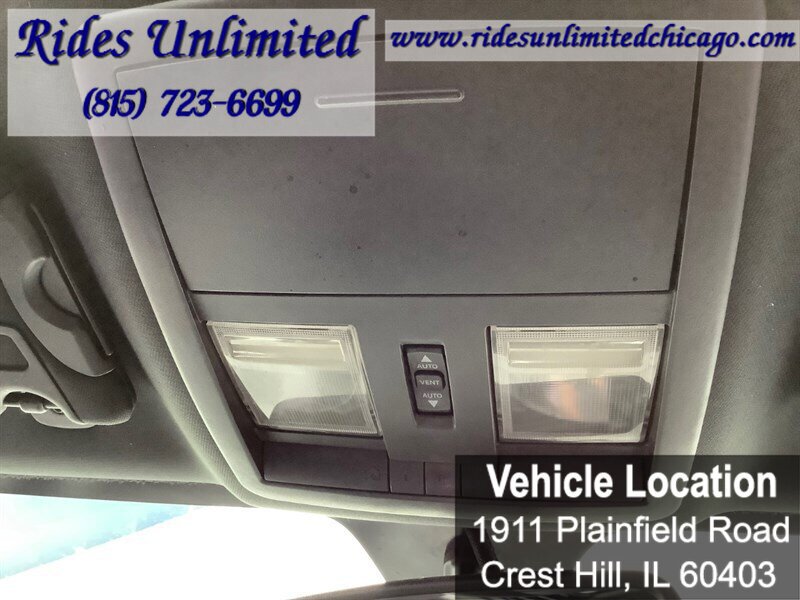 Used 2011 Dodge Challenger R/T w/ Sound Group II image 27