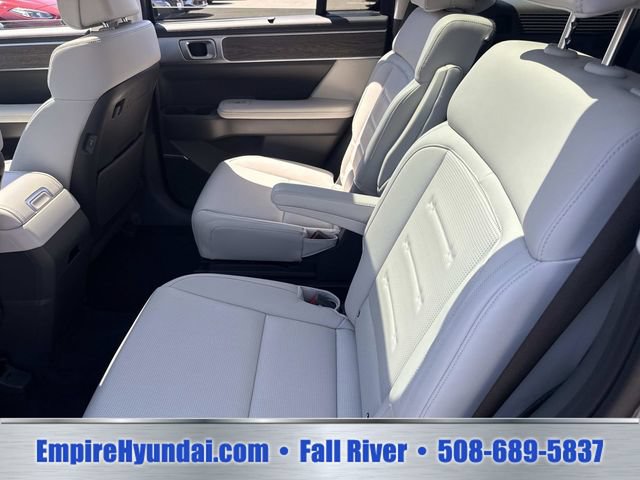 Used 2025 Hyundai Santa Fe Calligraphy AWD/4WD image 10
