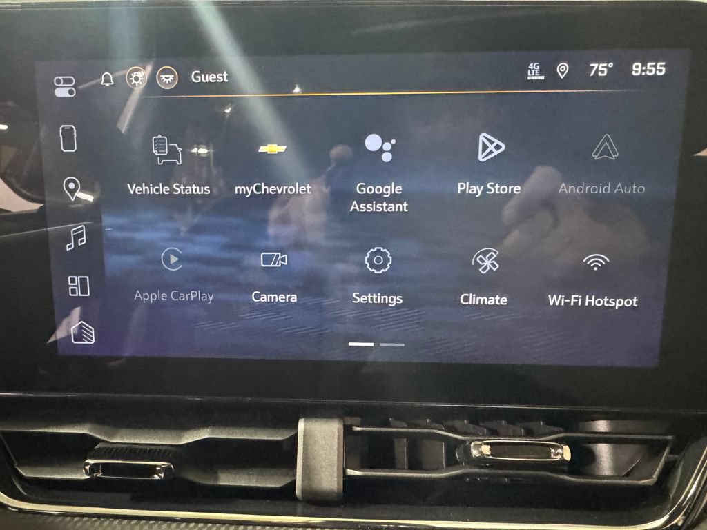 New 2026 Chevrolet Equinox RS w/ Convenience Package III AWD/4WD image 14