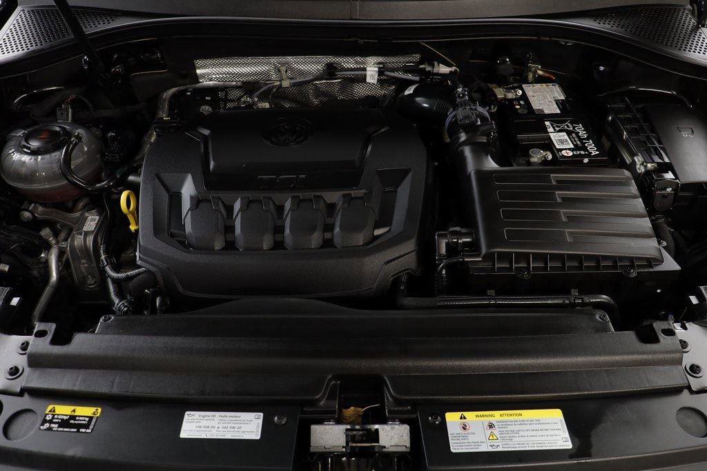 Certified 2024 Volkswagen Tiguan SE R-Line image 23