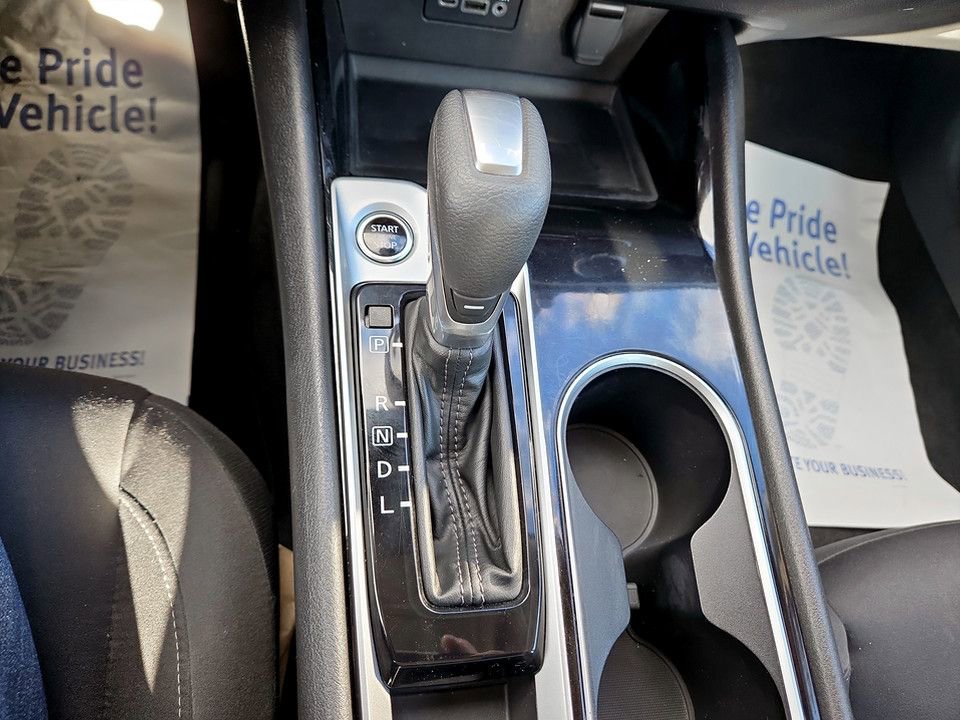 Used 2024 Nissan Altima 2.5 SV image 25