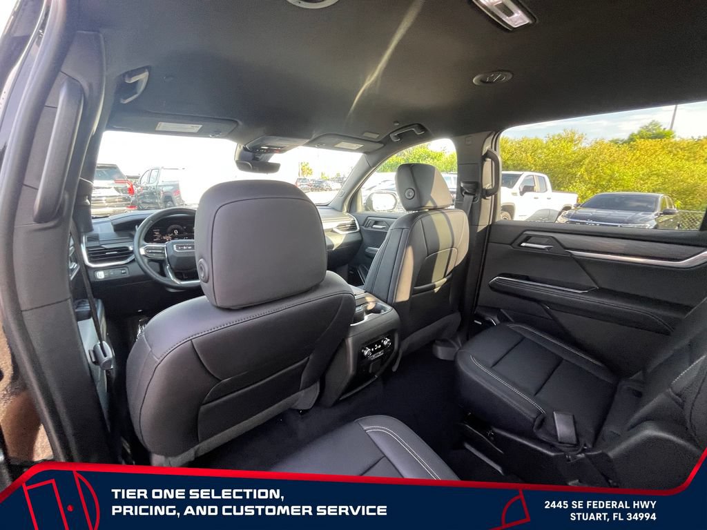 Used 2026 GMC Acadia Elevation w/ Elevation Premium Package FWD image 15