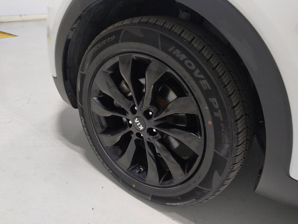 Used 2020 Kia Sorento S FWD image 31