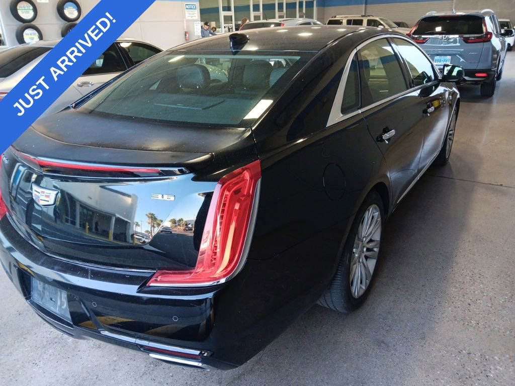 Used 2018 Cadillac XTS Luxury FWD image 3