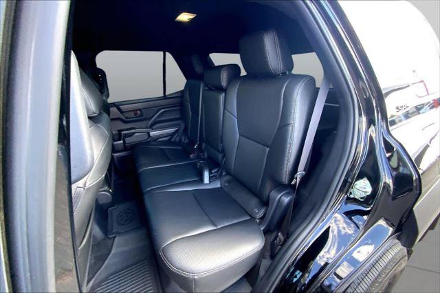 Certified 2025 Toyota 4Runner SR5 AWD/4WD image 21