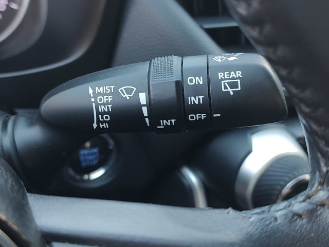 Used 2019 Toyota RAV4 XLE Premium FWD image 23