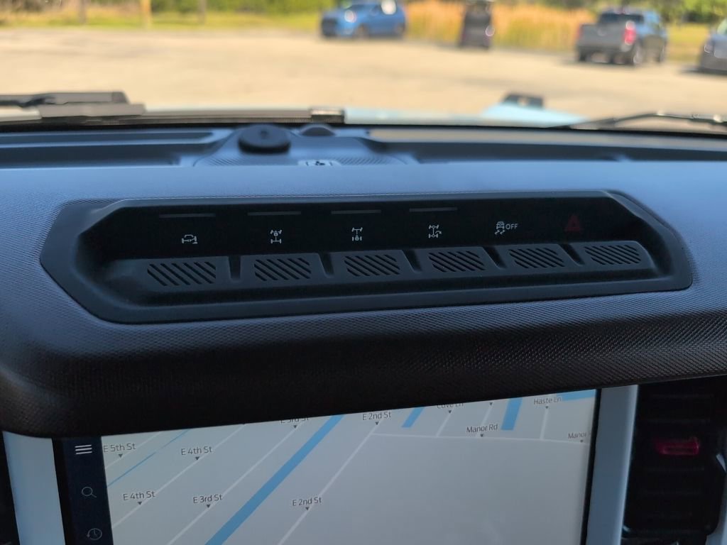 Certified 2024 Ford Bronco Heritage Edition image 17