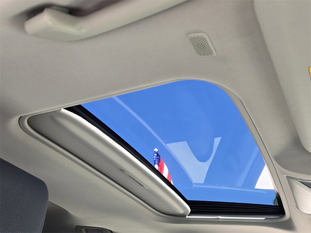 Used 2024 Toyota RAV4 XLE image 19