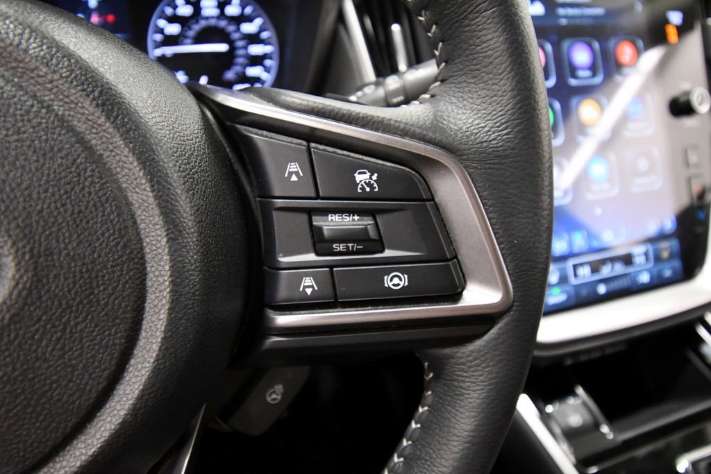 Used 2025 Subaru Outback Limited image 22