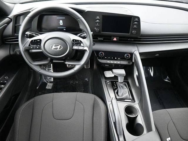 Used 2026 Hyundai Elantra Sport FWD image 13