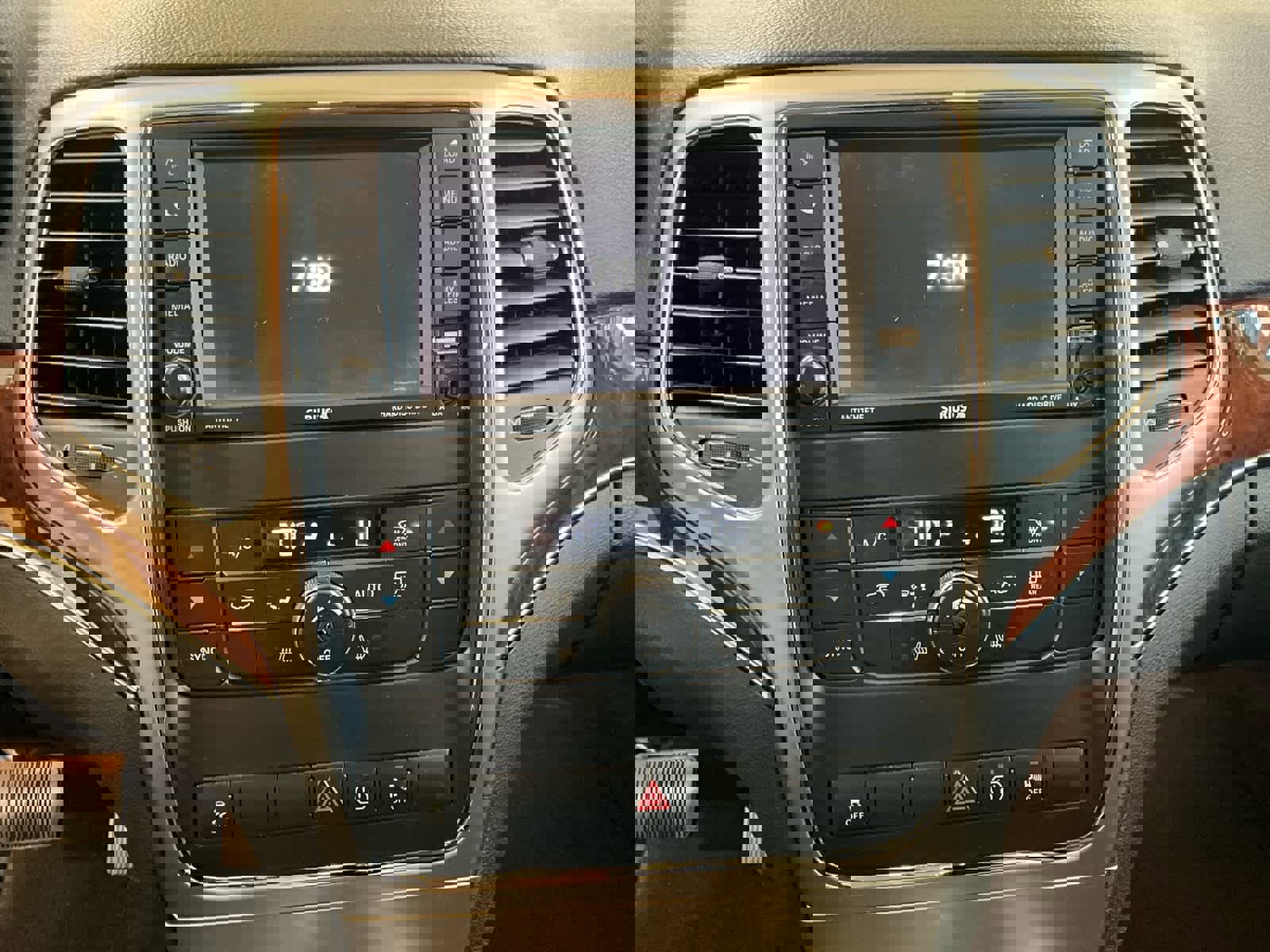 Used 2013 Jeep Grand Cherokee Limited RWD image 21