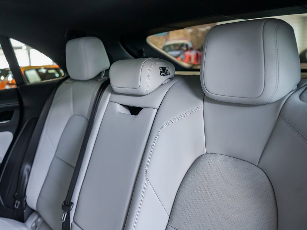 New 2026 Porsche Macan 4S Electric image 26