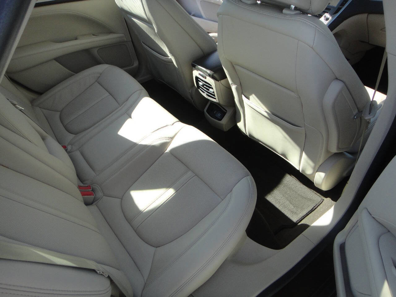 Used 2019 Lincoln MKZ Reserve image 15