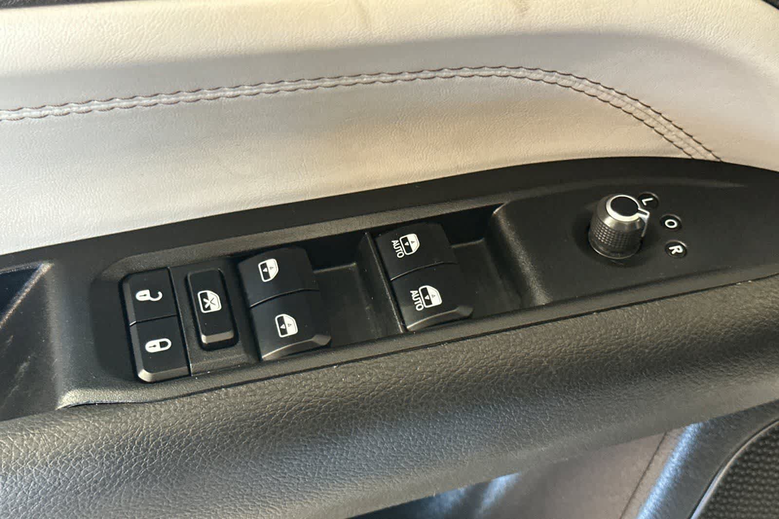 Used 2024 Jeep Compass Limited AWD/4WD image 14