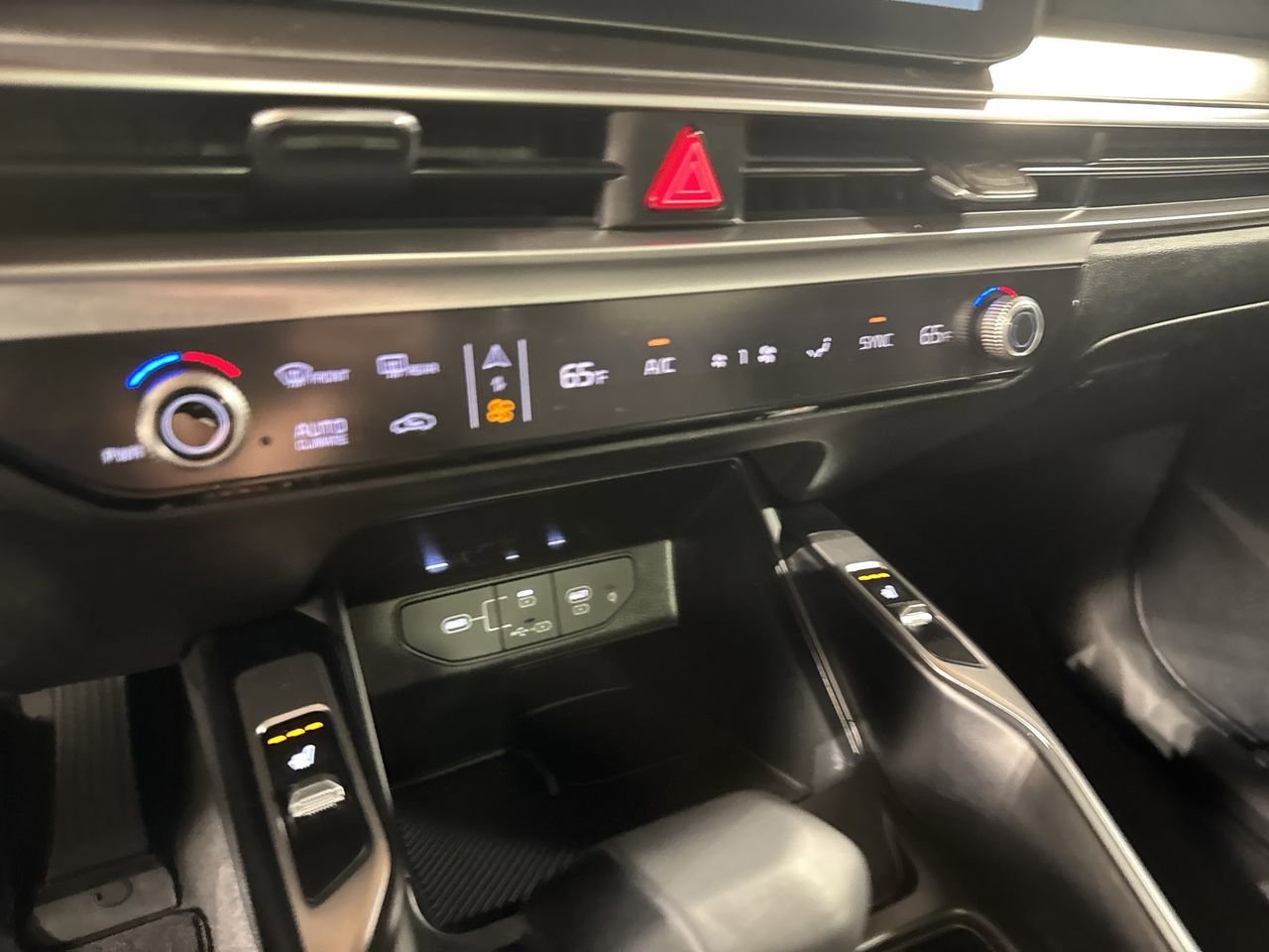 Certified 2024 Kia Sorento X-Line EX image 27