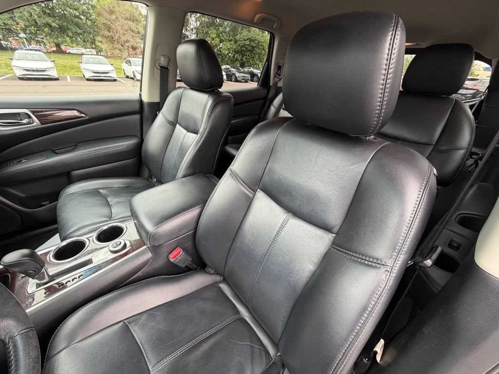 Used 2015 Nissan Pathfinder SL w/ Trailer Tow Package AWD/4WD image 7