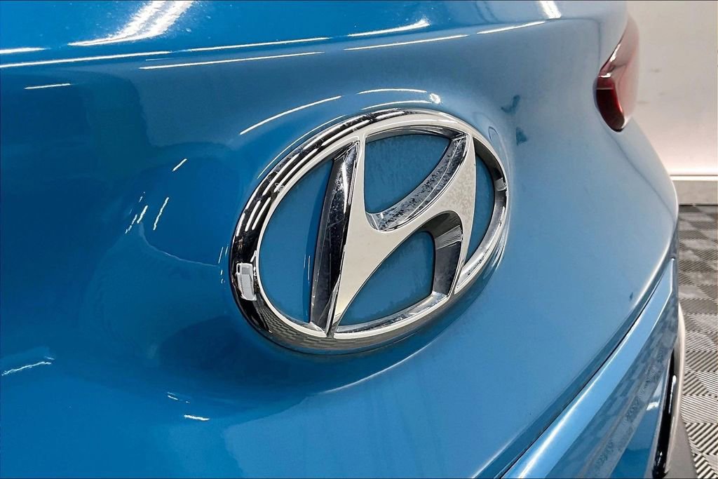 Used 2022 Hyundai Kona SEL w/ Cargo Package image 7